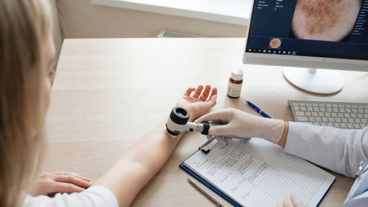 Cellulogia: How Lifestyle Affects Skin Structure and Health